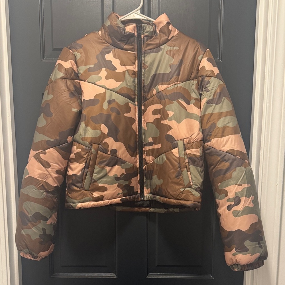 Women's Camouflage Puffer Jacket